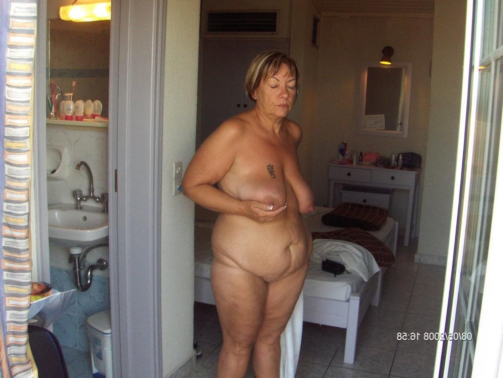 25P life of a middle age couple from uk