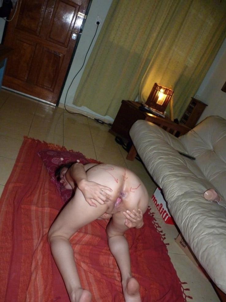 25P Redhead slut MILF