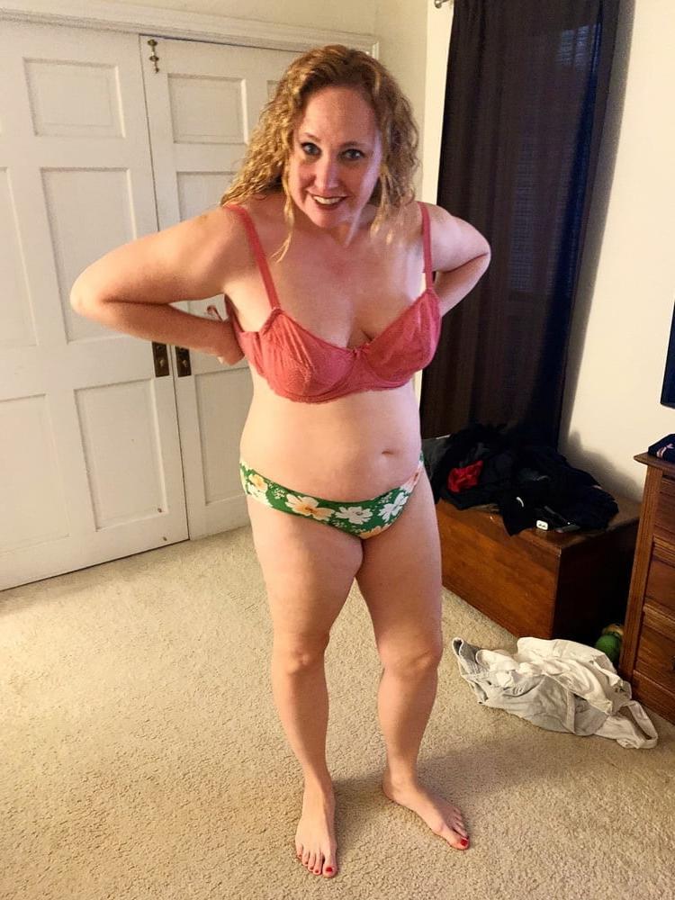 15P ReposterJohn's Slut 21