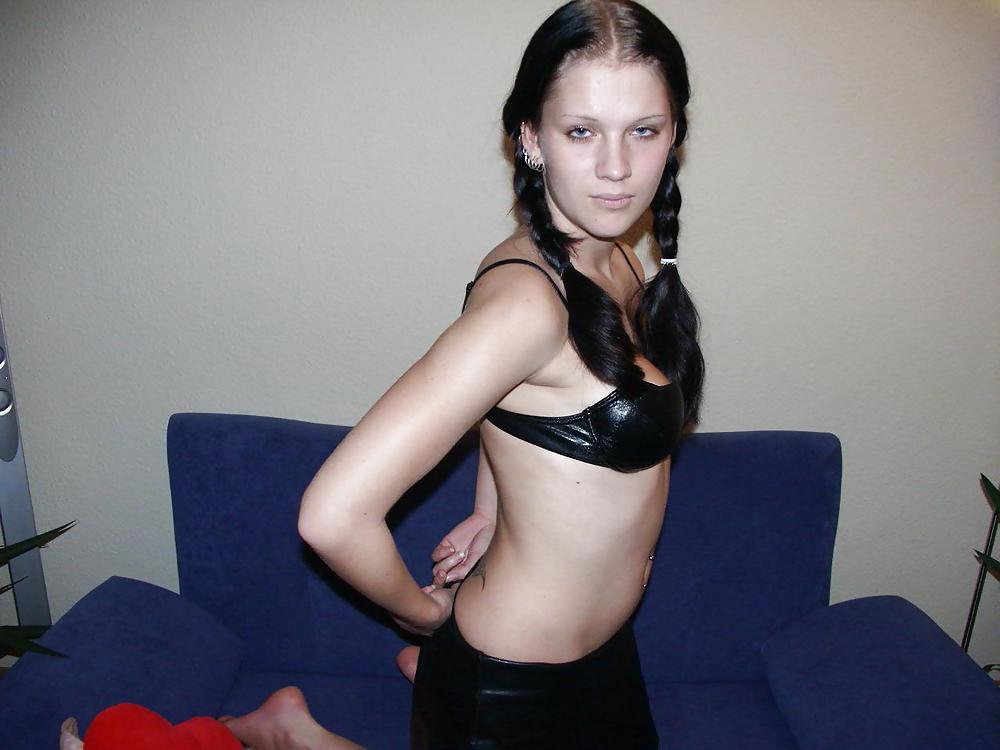 25P BEAUTIFUL AMATEUR TEEN FROM BERLIN V