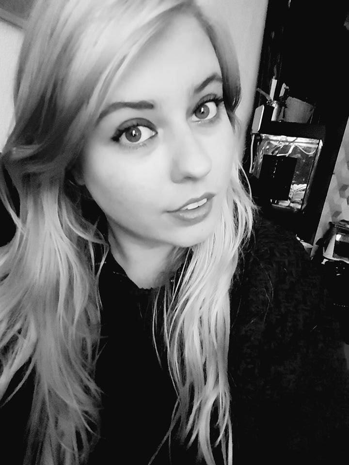 19P teen slut selfshot