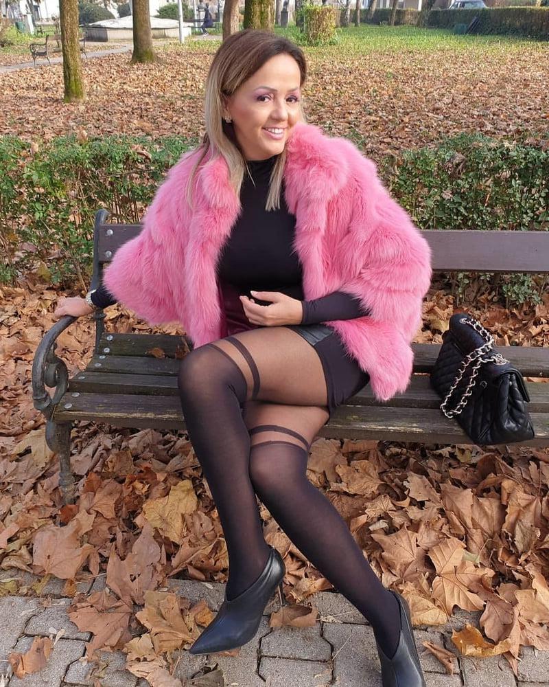 25P Mature, Old, Business Woman in Nylons, Teen