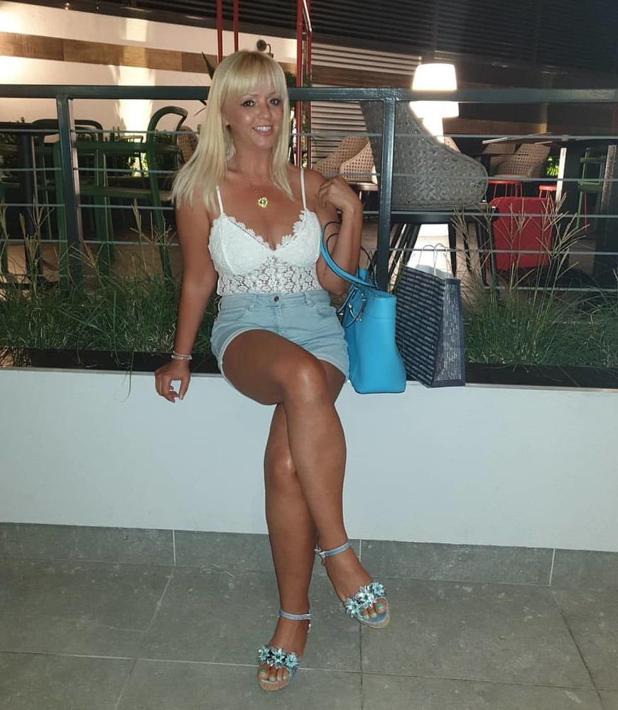25P Mature, Old, Business Woman in Nylons, Teen