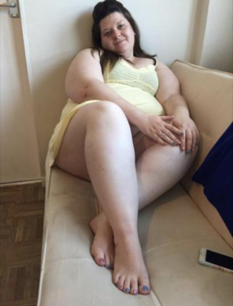 25P Exposed UK slut Mel