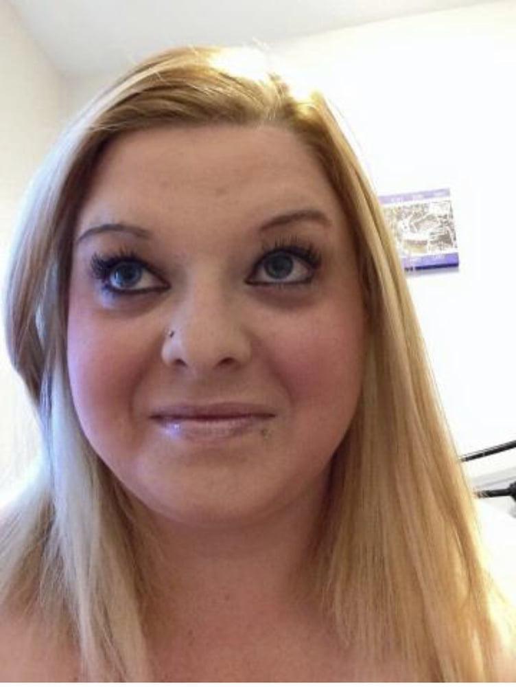 25P Exposed UK slut Mel
