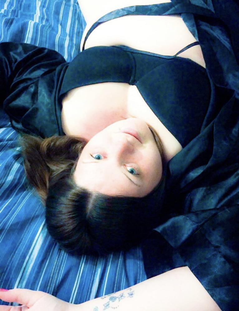 25P Exposed UK slut Mel