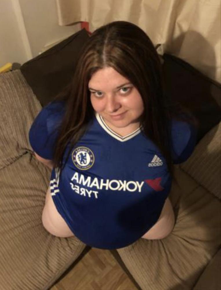 25P Exposed UK slut Mel