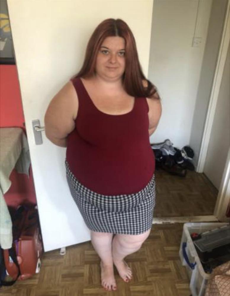 25P Exposed UK slut Mel