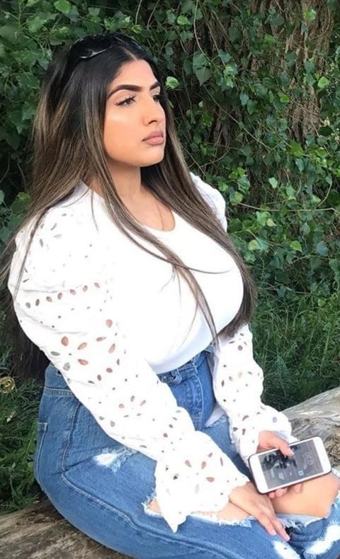 6P Big tits paki slut