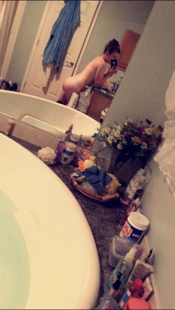 25P Slut Exposed
