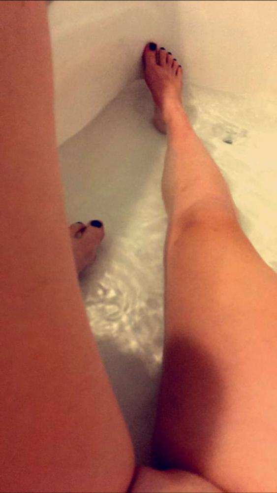 25P Slut Exposed