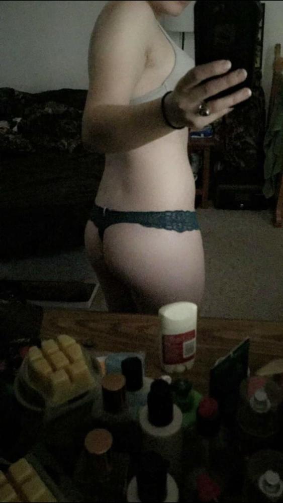 25P Slut Exposed