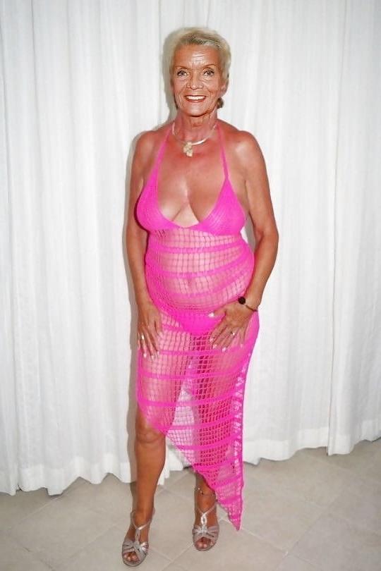 25P MATURES DRESSED LIKE SLUTS 59