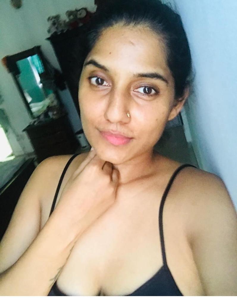 25P Busty indian wife exposed