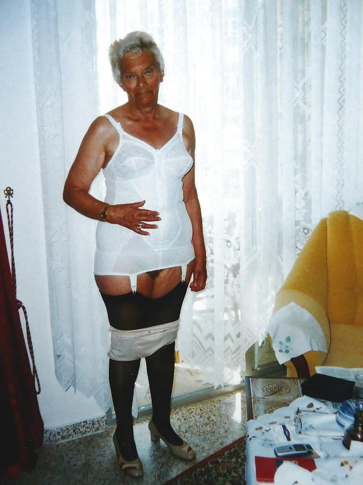 25P GILF MIX 14
