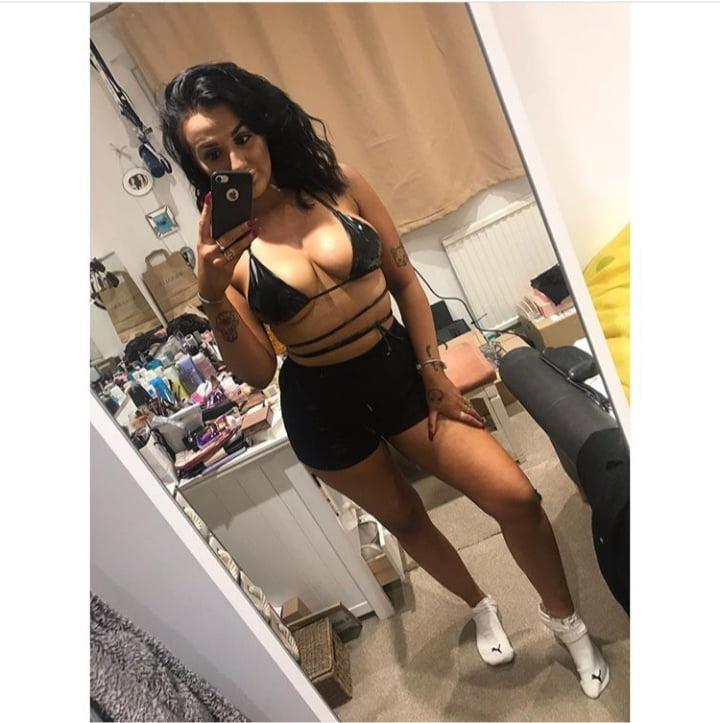 23P UK chav slut