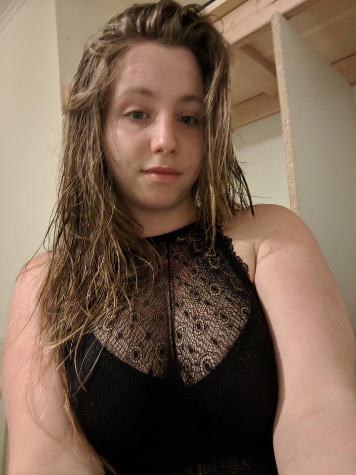 25P Selfie Slut