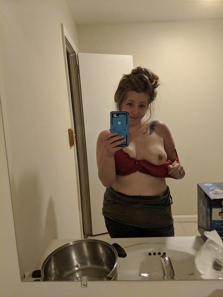 25P Selfie Slut