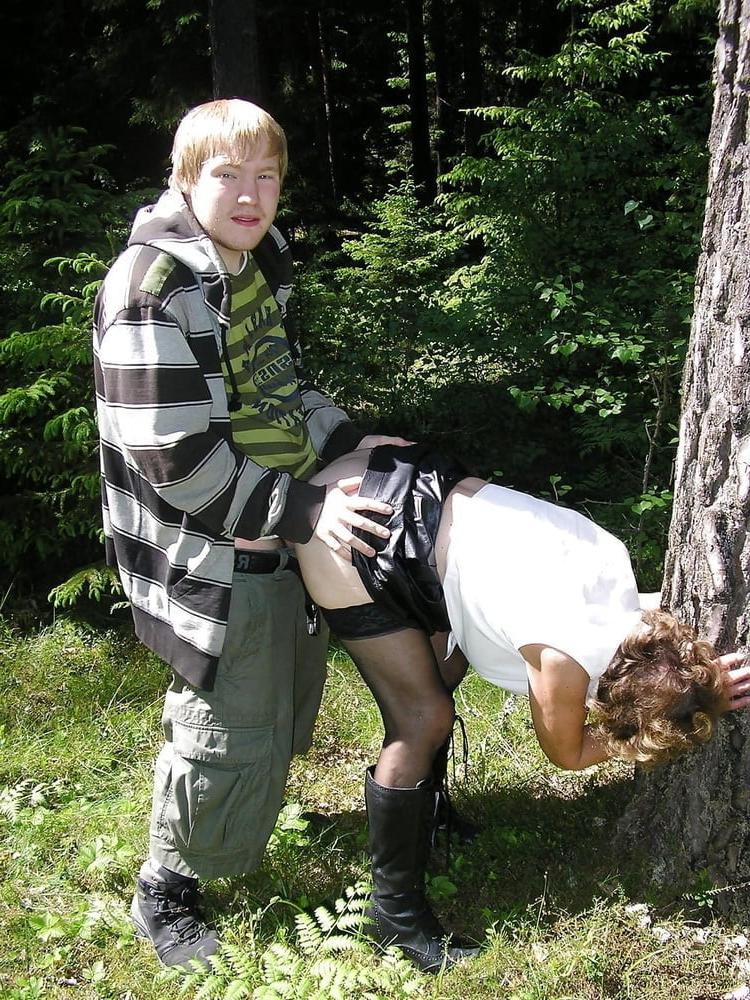 25P DOGGING SLUTS MIX