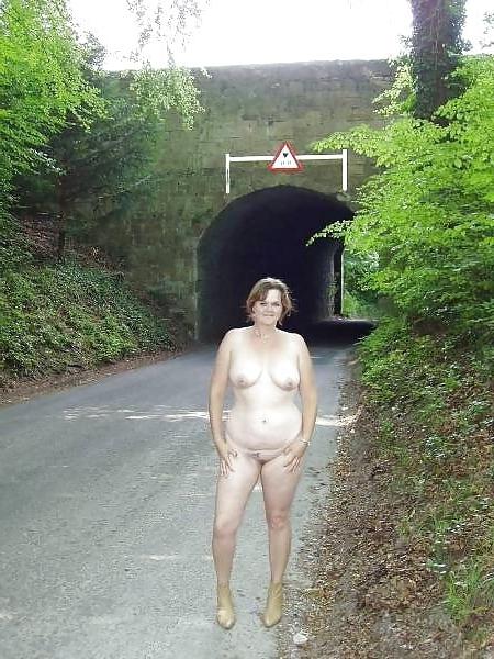 25P Carol - Wiltshire slut exposed