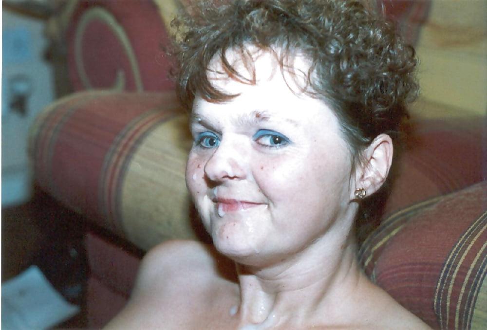 25P Carol - Wiltshire slut exposed