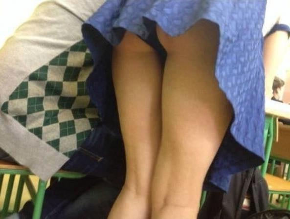 25P Candid young slut : students V