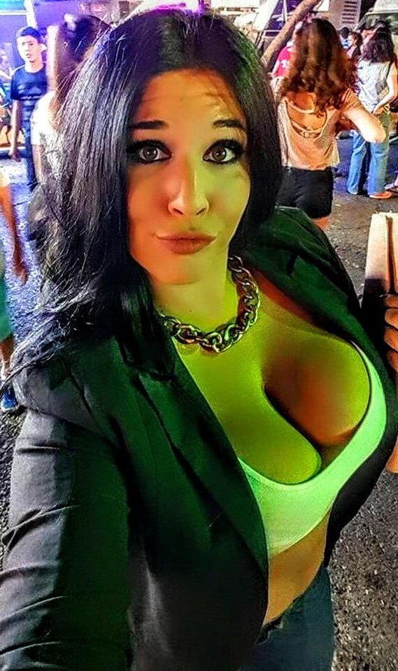 5P Natalia peituda busty slut