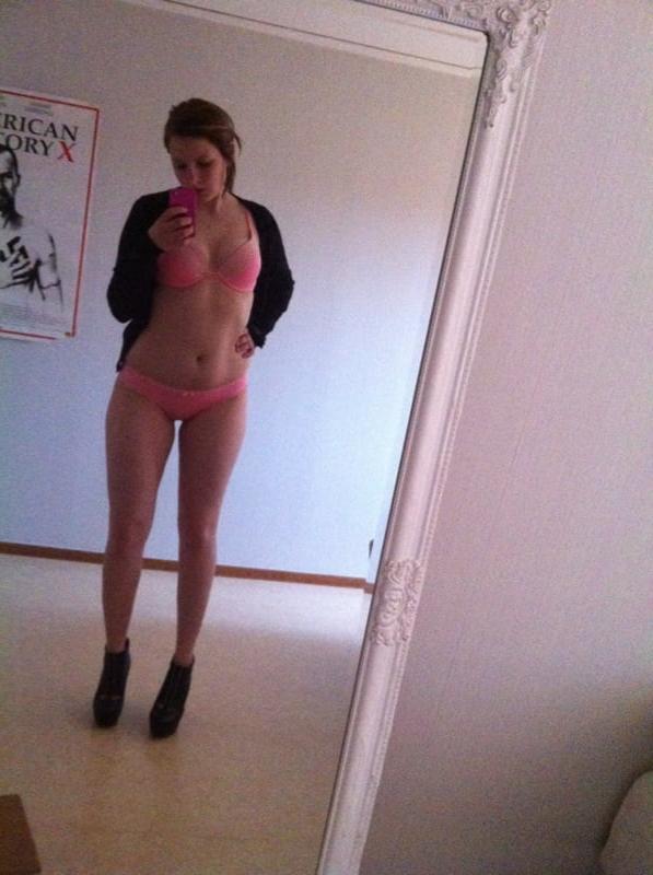 25P Snapchat Slut