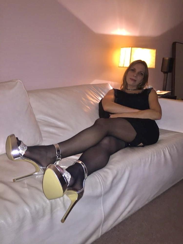25P Mature Swedish Slut Wife &amp; Mom Kate Fully Shared