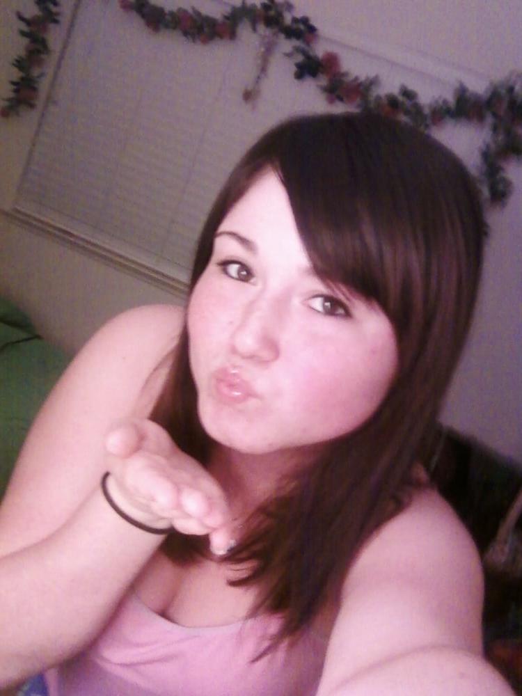 24P Hot Josie - Selfie Slut