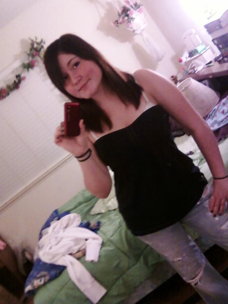 24P Hot Josie - Selfie Slut