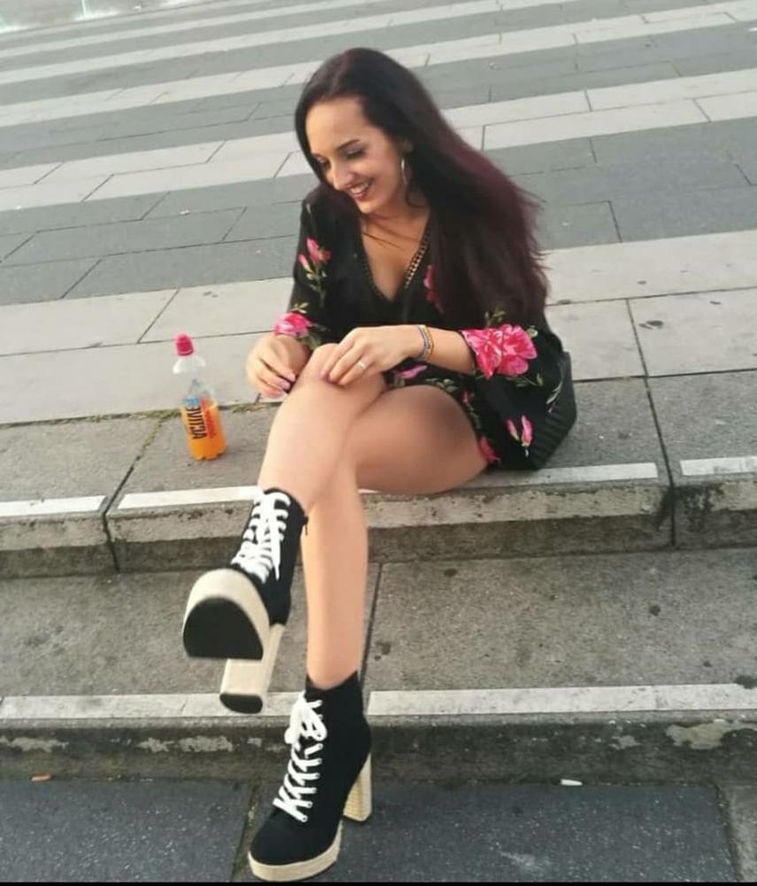 12P 22 year old slut Sarah from Germany