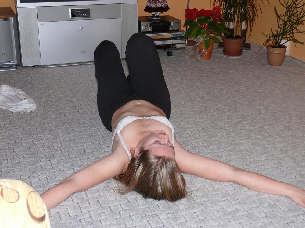 19P Slut teen - Topless sunbathing