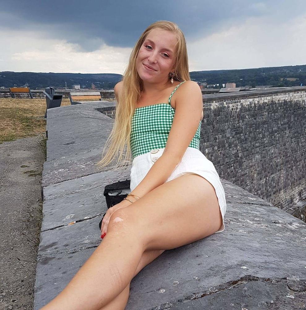 25P Instagram slut