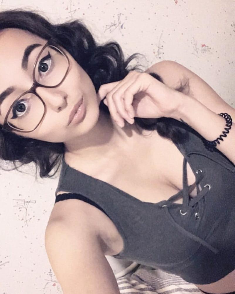 25P Hot teen slut