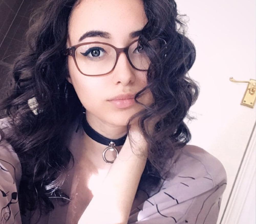 25P Hot teen slut