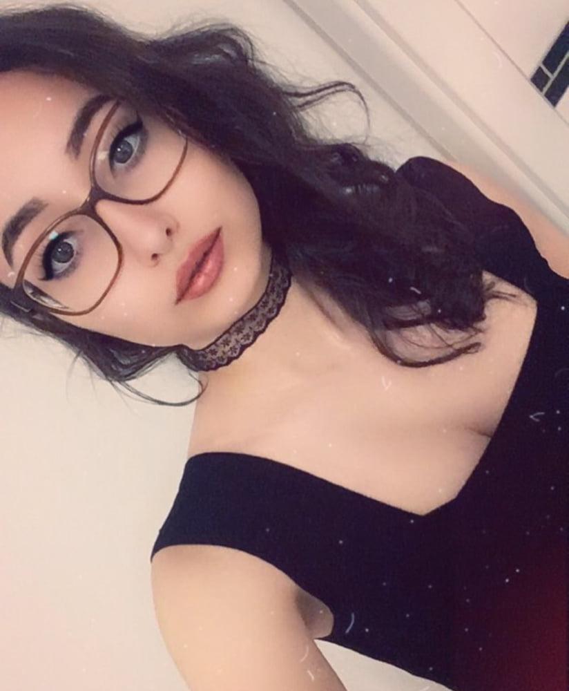 25P Hot teen slut