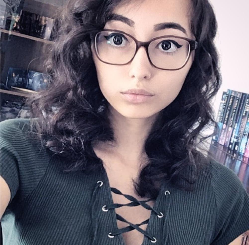 25P Hot teen slut
