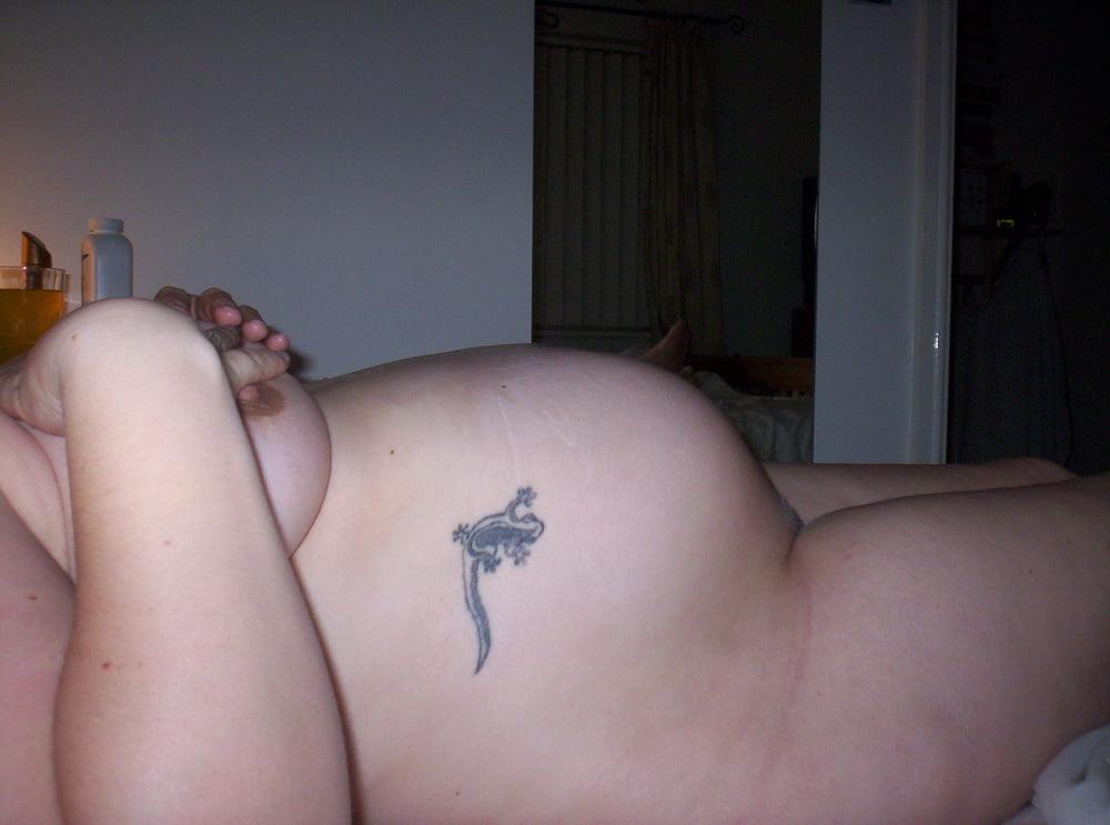 25P Uk Slut Exposed