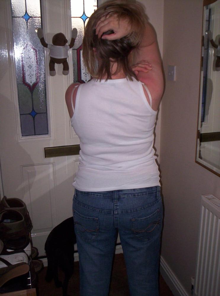 25P Uk Slut Exposed