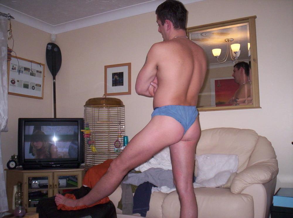25P Uk Slut Exposed