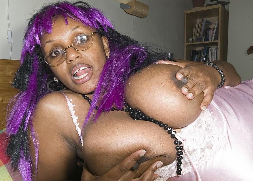 25P Tit bondage and clamped nipples