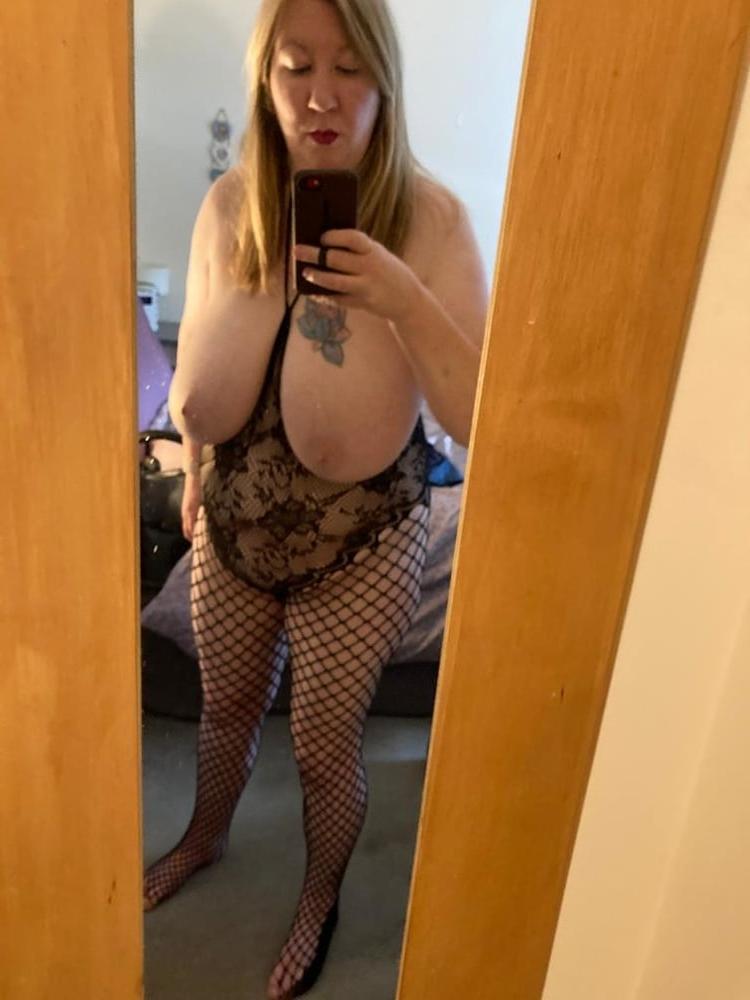 25P Piggy Slut