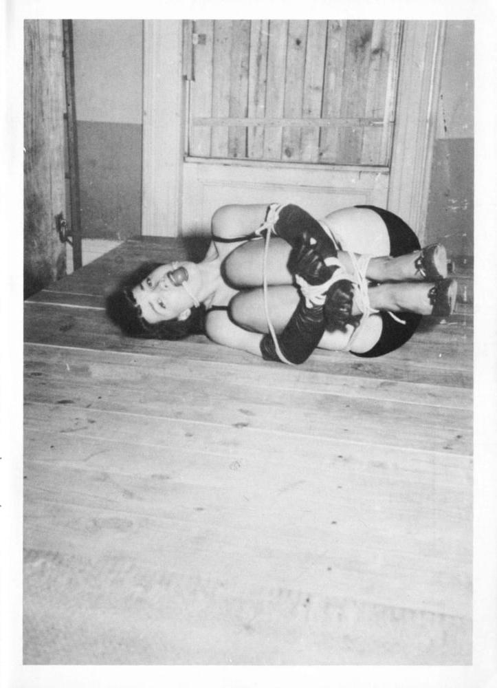25P Bettie Page in Bondage