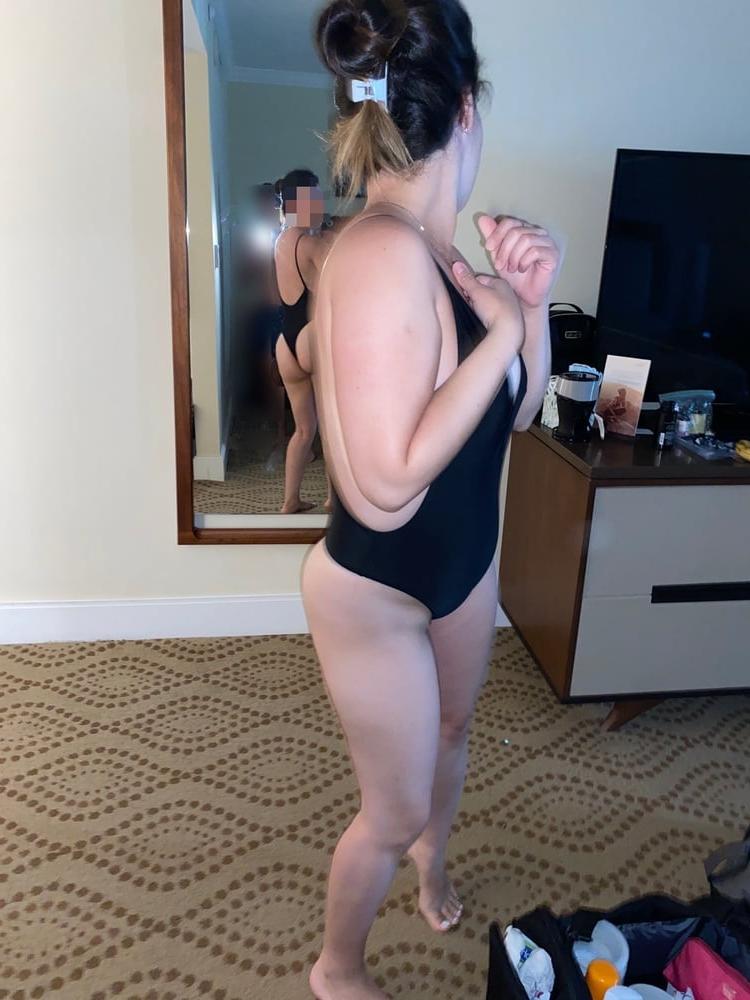 7P Another Neighborhood Slut