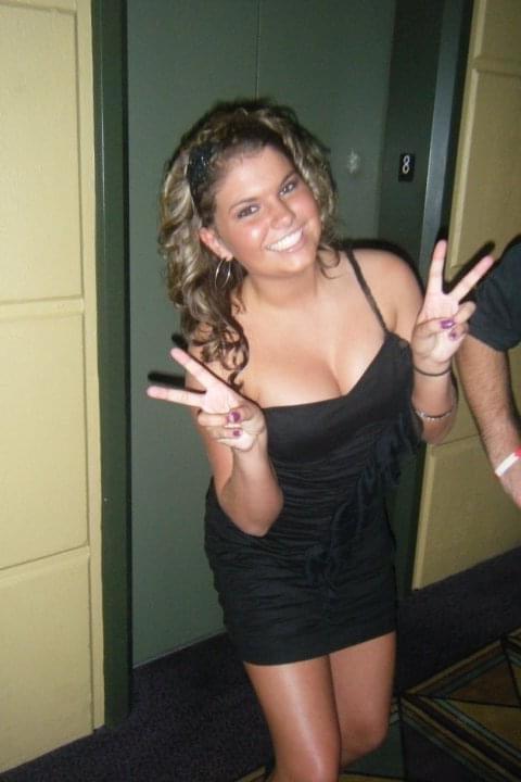 9P Nikki L Indiana slut (message me)