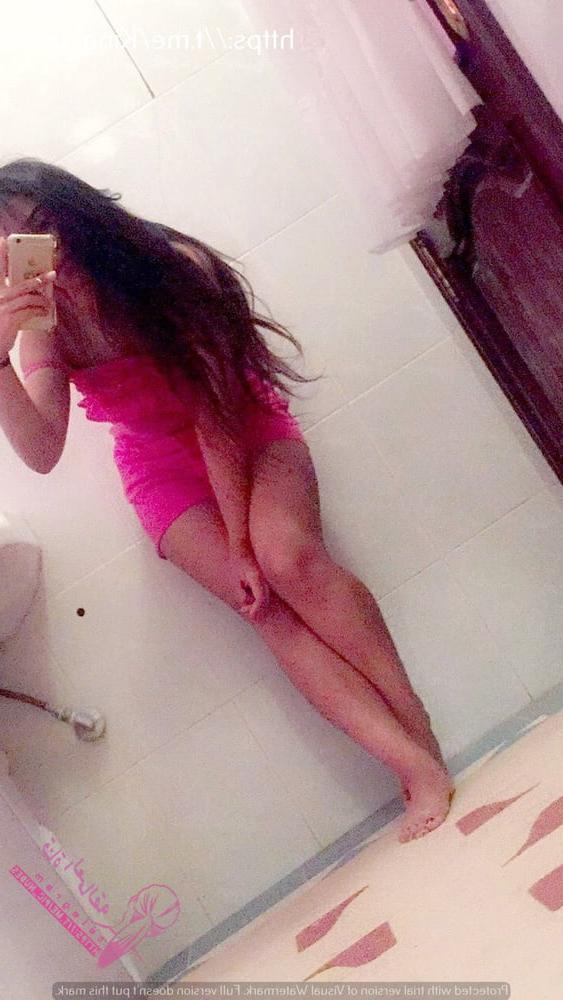 20P hot hijab slut