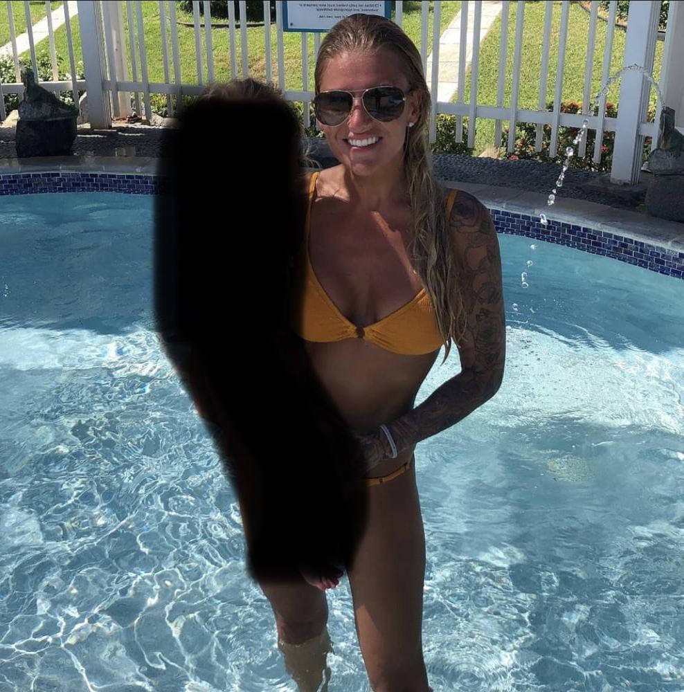 10P Sexy Slut