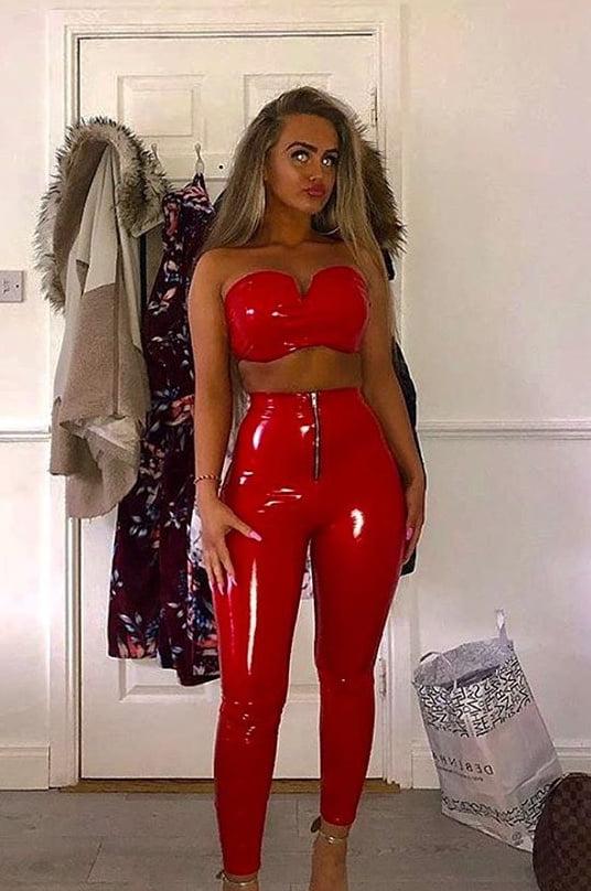 25P Naomi Quilligan Gypsy Slut