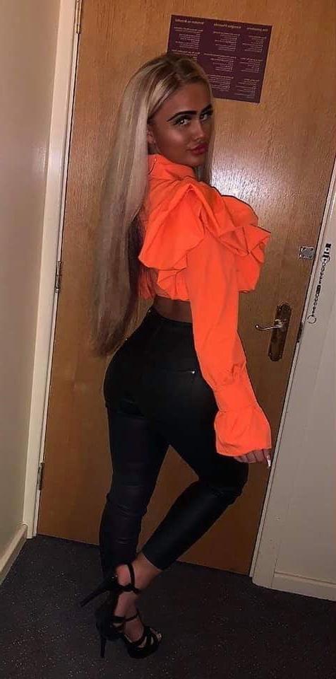25P Naomi Quilligan Gypsy Slut